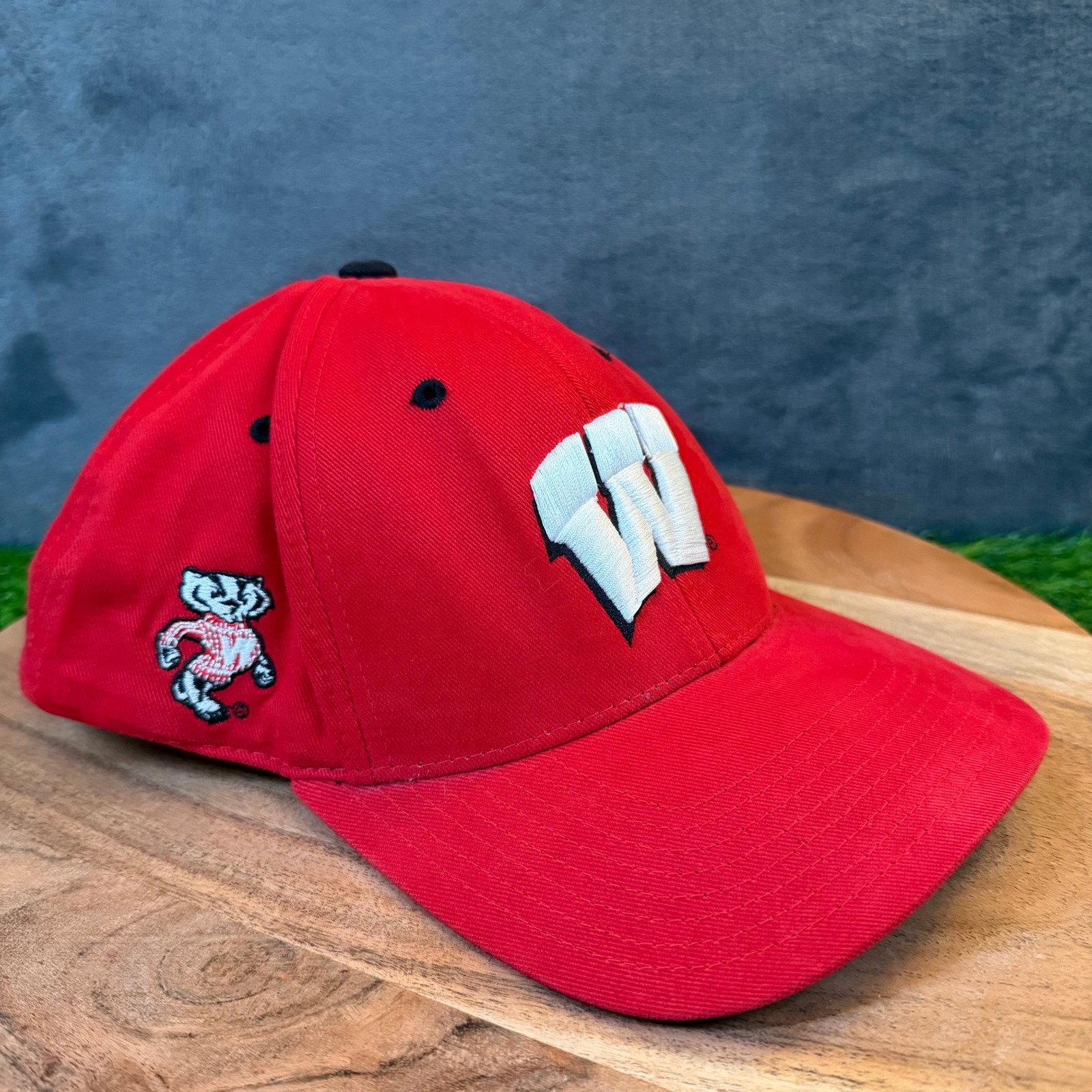Steve & Barrys Wisconsin Badgers Hat Mens One Size Fits All Embroidered Snapback